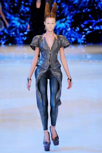 Look 31